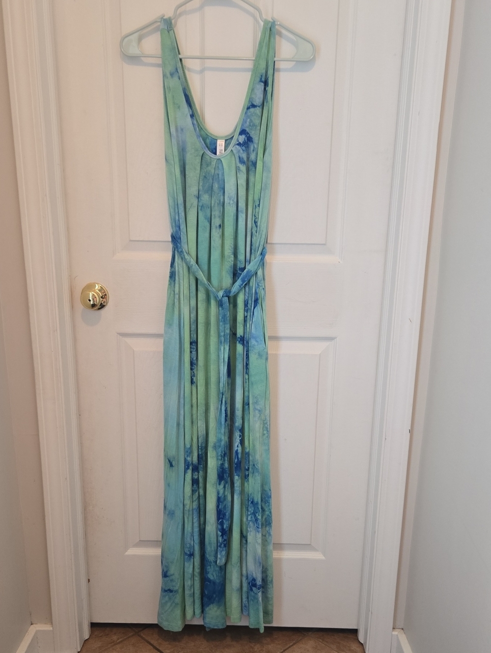 Latched Mama Tie-Dye Scoop Neck Nursing Romper in Mint & Blue